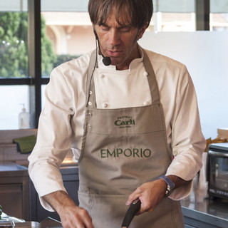 Emporio Fratelli Carli: lunedì prossimo lo chef Davide Oldani sarà ospite all'Emporio Emporio Fratelli Carli: lunedì prossimo lo chef Davide Oldani sarà ospite all'Emporio
