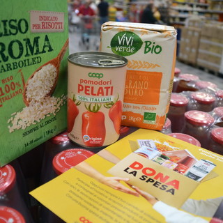 Raccolta solidale di Coop Liguria: donate 27,3 tonnellate di alimenti, di cui 1,2 in provincia di Imperia