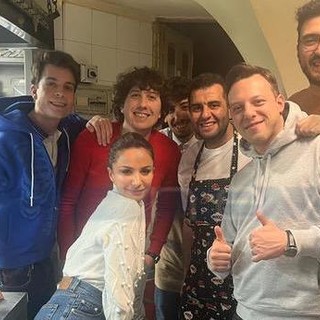 Sanremo: scherzi in cucina tra Andrea Delogu e gli Autogol, show per i conduttori di Prima Festival
