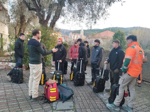 Erasmus a Cervo: gli studenti francesi riqualificano il verde pubblico