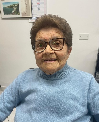 Enrichetta Passoni in Parodi festeggia oggi lo straordinario traguardo dei 100 anni