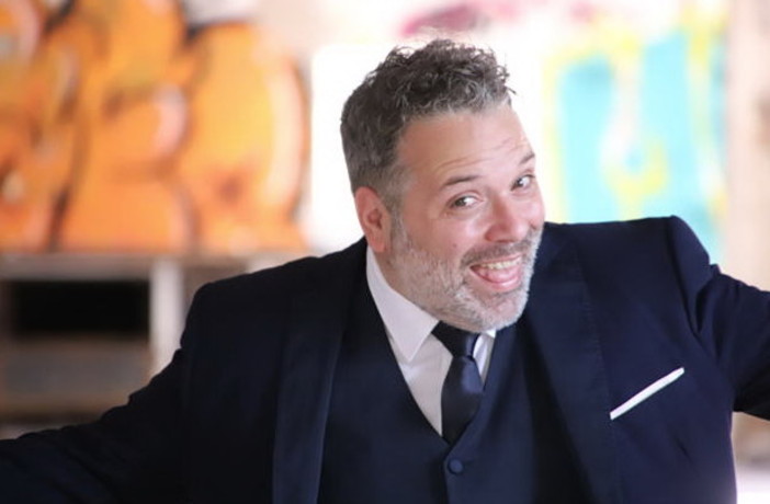 Enzo Paci al Teatro Salvini di Pieve di Teco Enzo Paci al Teatro Salvini di Pieve di Teco