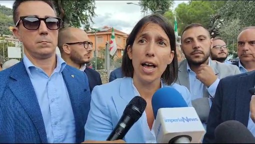 Festa dell'Unità a Camporosso, Elly Schlein parla di immigrazione: "Meloni ha fallito, serve accoglienza diffusa” Festa dell'Unità a Camporosso, Elly Schlein parla di immigrazione: "Meloni ha fallito, serve accoglienza diffusa”