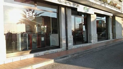 Da Edil Boutique, per tutto il mese di gennaio, sconti extra sulla merce in pronta consegna! Da Edil Boutique, per tutto il mese di gennaio, sconti extra sulla merce in pronta consegna!