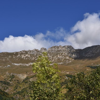 Per tutto il mese di maggio nuovo calendario gratuito di escursioni guidate nel Parco delle Alpi Liguri con focus sulla Biodiversità