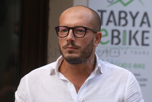 Dimissioni del Dg di Asl 1: Enrico Ioculano “La sua posizione non era in linea con la Regione” Dimissioni del Dg di Asl 1: Enrico Ioculano “La sua posizione non era in linea con la Regione”