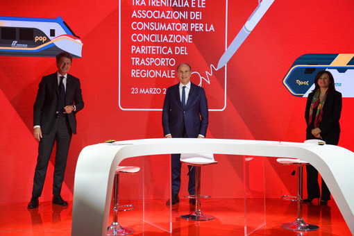Risoluzione delle controversie con la conciliazione anche per i passeggeri dei treni regionali: firmato l'accordo fra Trenitalia e Associazioni Consumatori
