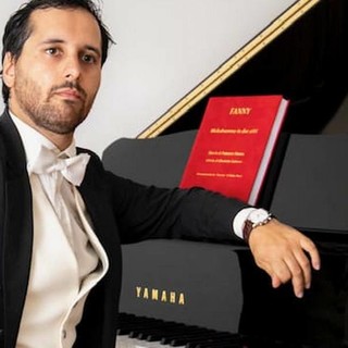 Il M° Francesco Muraca dirige l’Ensemble Contemporaneo Scaligero al teatro Cavour di Imperia