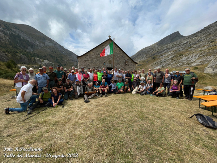Un centinaio di pellegrini per il 25° anniversario degli incontri alla chiesetta di Sant'Erim Un centinaio di pellegrini per il 25° anniversario degli incontri alla chiesetta di Sant'Erim