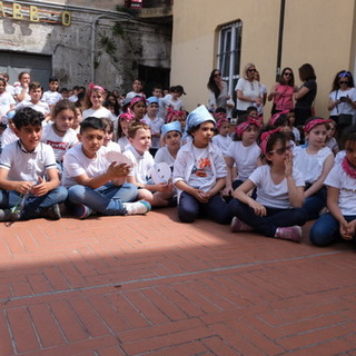 Imperia: festa di fine anno per la scuola Primaria di piazza Mameli con l'Assessore Laura Gandolfo