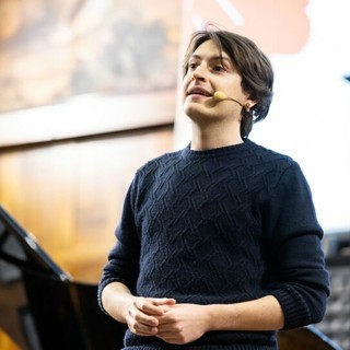 Filippo Capobianco protagonista alle 21 al teatro Cavour di Imperia