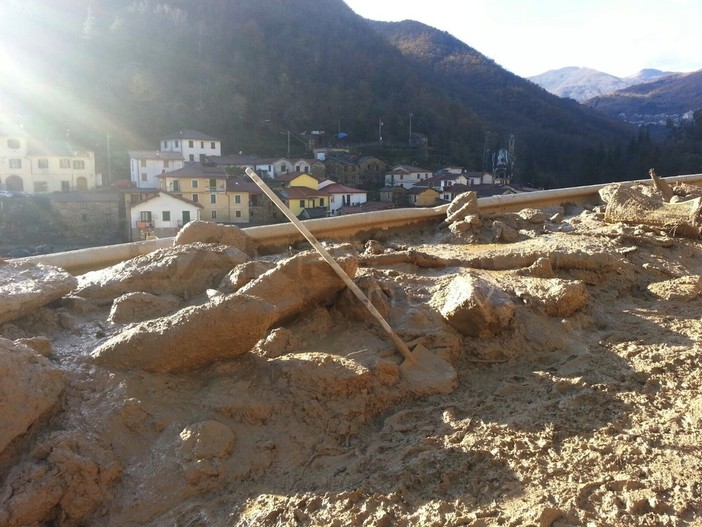 Dalla Regione un milione e 100mila euro per lavori sulle strade: oltre 500mila per Lavina di Rezzo Dalla Regione un milione e 100mila euro per lavori sulle strade: oltre 500mila per Lavina di Rezzo