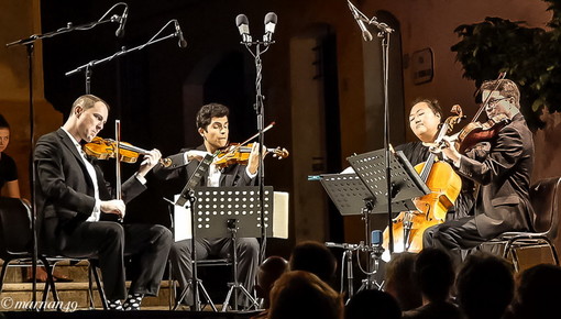 Cervo: ieri sera sul Sagrato dei Corallini nuovo concerto per il 56° Festival di Musica da Camera (Foto e Video)