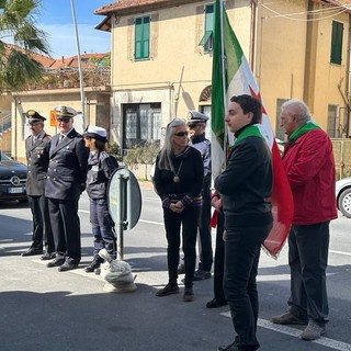 San Bartolomeo al Mare: di fronte al Comune la commemorazione della Festa di Liberazione (Foto)