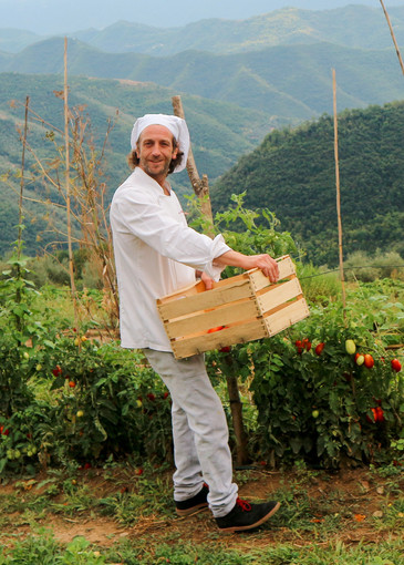 Pigna: profumo d’autunno all’Osteria Martini tornano le serate a tema dello chef Federico Lanteri Pigna: profumo d’autunno all’Osteria Martini tornano le serate a tema dello chef Federico Lanteri
