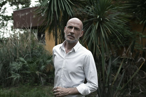 Gianmarco Tognazzi insignito del Premio Città di Diano Marina a Villa Scarsella Gianmarco Tognazzi insignito del Premio Città di Diano Marina a Villa Scarsella