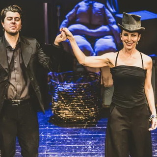 Tiziana Foschi e Antonio Pisu in 'Faccia un'altra Faccia' al Teatro Sandro Palmieri del Politeama di Diano Marina
