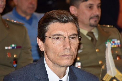 Addio al servizio per  l'ex questore di Imperia Giuseppe Felice Peritore
