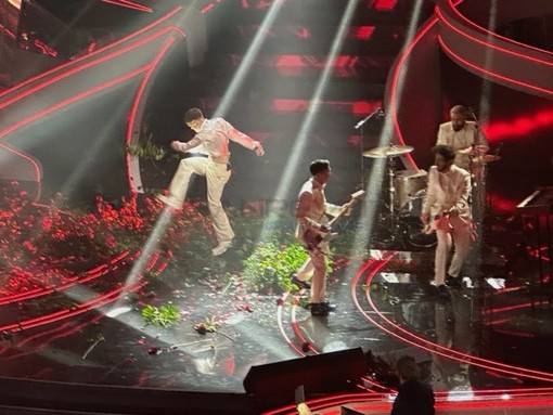 Festival di Sanremo, Coldiretti contro Blanco: "Comportamento inammissibile e irrispettoso anche verso le nostre imprese"