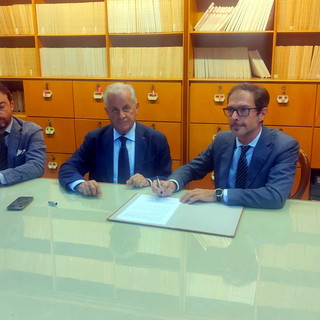 Firmata la convenzione tra Provincia e Comune di Bordighera per trovare il gestore di Villa Regina Margherita (Video)