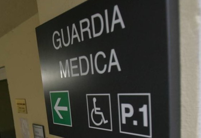 Troppo pochi sanitari: 'sparisce' la guardia medica da Pieve di Teco. Per l'intera Valle Arroscia la continuità assistenziale garantita da Imperia Troppo pochi sanitari: 'sparisce' la guardia medica da Pieve di Teco. Per l'intera Valle Arroscia la continuità assistenziale garantita da Imperia