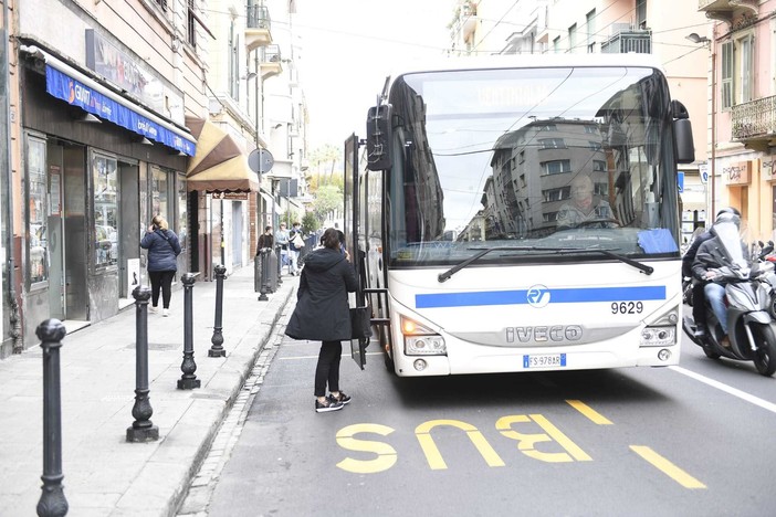 Imperia: spostamento capolinea e concellazione area sosta, Cgil Cisl Uil Faisa e Ugl della RT annunciano lo stato di agitazione Imperia: spostamento capolinea e concellazione area sosta, Cgil Cisl Uil Faisa e Ugl della RT annunciano lo stato di agitazione