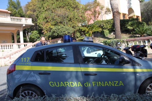 Guardia di Finanza: concorso per 10 Tenenti del ruolo tecnico-logistico-amministrativo del corpo Guardia di Finanza: concorso per 10 Tenenti del ruolo tecnico-logistico-amministrativo del corpo