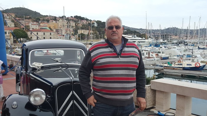 Giuseppe Lo Sicco allo stand di MercatoRetrò a Sol&Vento Giuseppe Lo Sicco allo stand di MercatoRetrò a Sol&Vento