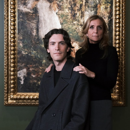 La scrittrice Cristina Dell’Acqua e il cantautore Giovanni Caccamo all'evento ‘Parola ai giovani, generazioni a confronto' a Villa Nobel di Sanremo