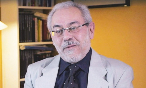 Giorgio Beretta ospite della rassegna 'Un Ottobre di Pace' alla Federazione Operaia di Sanremo Giorgio Beretta ospite della rassegna 'Un Ottobre di Pace' alla Federazione Operaia di Sanremo