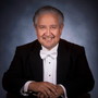 Hector Guzman dirige l'Orchestra Sinfonica di Sanremo al Teatro Cavour di Imperia