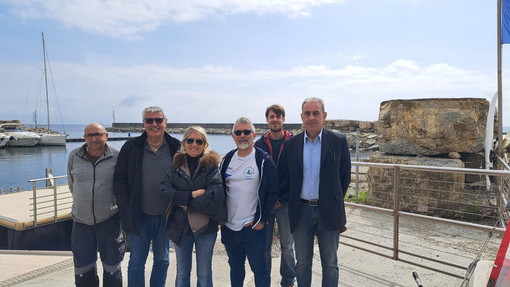 Il candidato Sindaco a San Bartolomeo al Mare Giacomo Chiappori incontra il Club Nautico Sanbàrt Il candidato Sindaco a San Bartolomeo al Mare Giacomo Chiappori incontra il Club Nautico Sanbàrt