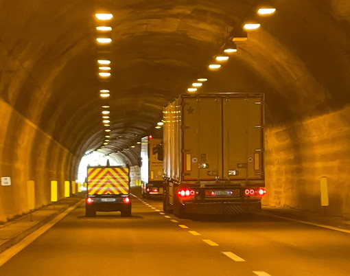 Principio di incendio in autostrada: i complimenti e ringraziamenti di un nostro lettore
