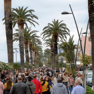 "Gli Ambulanti di Forte dei Marmi®” a San Bartolomeo al Mare domenica 4 agosto "Gli Ambulanti di Forte dei Marmi®” a San Bartolomeo al Mare domenica 4 agosto