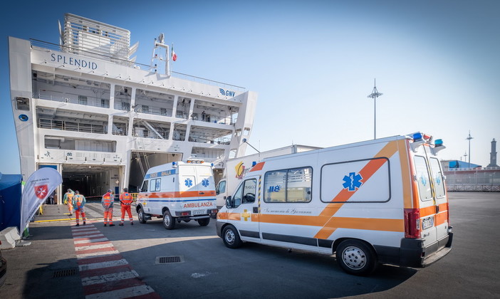 Genova: portati oggi a bordo della 'nave ospedale' Gnv Splendid i primi due pazienti (Foto e Video)