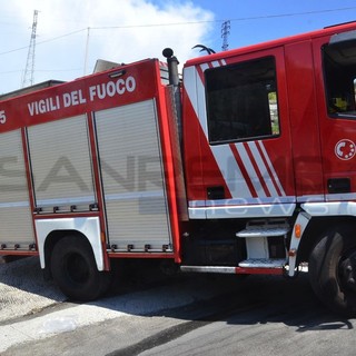 Diano Arentino: giovane motociclista cade e si frattura una spalla, intervento di 118 e vigili del fuoco