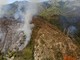 Ventimiglia: incendio a Villatella, oltre alle squadre a terra anche un elicottero e il Canadair