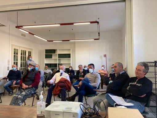 Imperia, la Confesercenti vicina ai balneari: aperto  uno sportello dedicato unitamente alla categoria