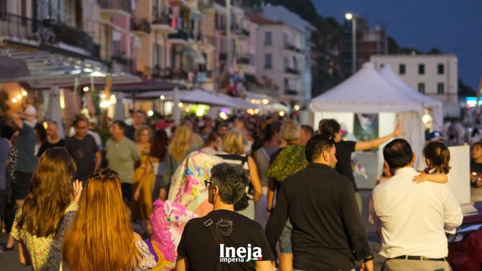 Ineja 2025, il programma di domenica 22 giugno: dalla storica Fiera sul lungomare Vespucci al 'Starlight Party 90’ Ineja 2025, il programma di domenica 22 giugno: dalla storica Fiera sul lungomare Vespucci al 'Starlight Party 90’