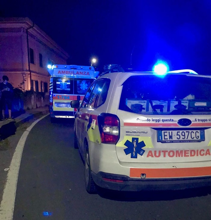 Sanremo: grave incidente nella notte in via Padre Semeria, 18enne ricoverato a Pietra Ligure in condizioni critiche Sanremo: grave incidente nella notte in via Padre Semeria, 18enne ricoverato a Pietra Ligure in condizioni critiche