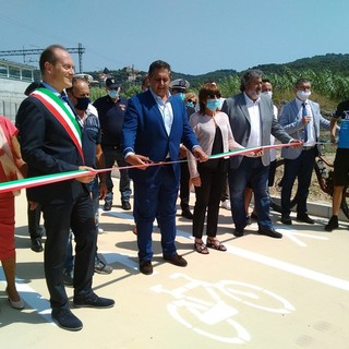 Andora: inaugurato il nuovo tratto di pista ciclabile verso l'imperiese &quot;Opera strategica per l'appeal turistico del ponente ligure&quot;