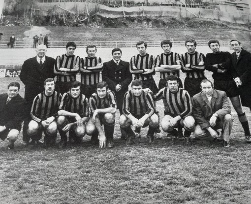 I MAI DIMENTICATI. Storie di calcio: Imperia nel ricordo di Roberto Boido e Pietro Natta I MAI DIMENTICATI. Storie di calcio: Imperia nel ricordo di Roberto Boido e Pietro Natta