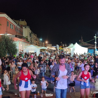 Imperia: grande pubblico a 'Ineja 2022' questa sera nell'area gastronomica protagonista lo Zemin Imperia: grande pubblico a 'Ineja 2022' questa sera nell'area gastronomica protagonista lo Zemin