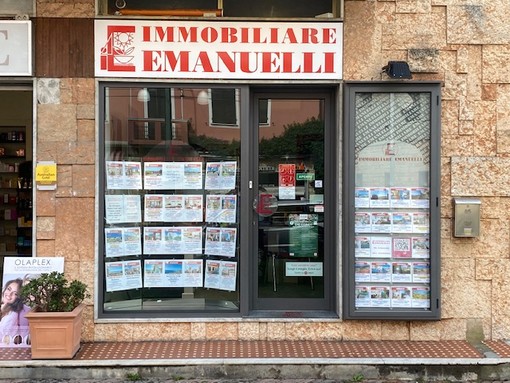 Desideri acquistare una casa al mare o nell'entroterra? Nessun problema, ci pensa l'Agenzia Immobiliare Emanuelli di Arma di Taggia! Desideri acquistare una casa al mare o nell'entroterra? Nessun problema, ci pensa l'Agenzia Immobiliare Emanuelli di Arma di Taggia!