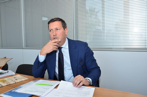 Inchiesta sulle presunte mazzette in Sicilia, il manager Giuseppe Argirò sentito fino a tarda sera dal gip Inchiesta sulle presunte mazzette in Sicilia, il manager Giuseppe Argirò sentito fino a tarda sera dal gip