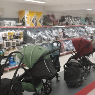 Prosegue l'attività dell'Iperbimbo a Sanremo: negozio aperto e istituito un punto drive