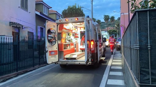 Imperia: scontro auto-scooter in via Diano Calderina, due coniugi di 65 anni feriti (Foto) Imperia: scontro auto-scooter in via Diano Calderina, due coniugi di 65 anni feriti (Foto)