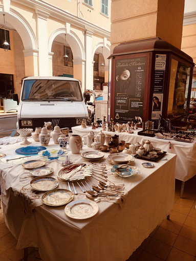 Il centro storico di Oneglia in festa, tornano ImperiAntiquaria e il Mercatino degli Orti