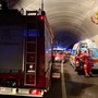 Automobile contro mezzo pesante sulla A10 in galleria Diano Calderina Automobile contro mezzo pesante sulla A10 in galleria Diano Calderina