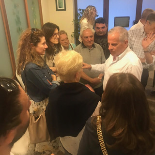 Imperia: il candidato Sindaco Claudio Scajola incontra i residenti di Castevecchio (Foto)